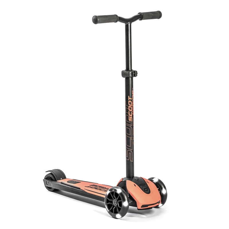 Scoot & Ride Detská kolobežka Highwaykick 5 LED peach