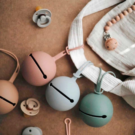 Mushie Silikónové púzdro na cumlíky Soft Lilac SPC2008-1