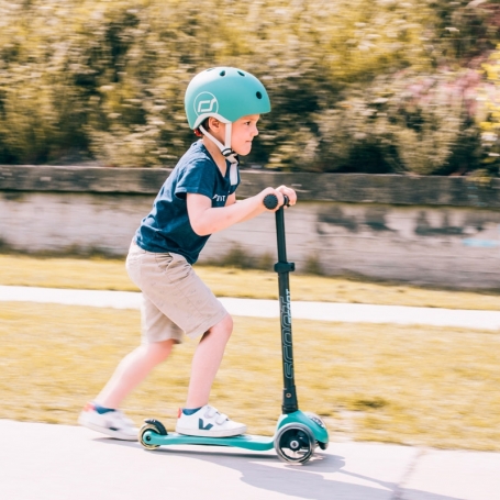 Scoot & Ride Detská kolobežka Highwaykick 3 LED forest {PRODUCT_REFERENCE}-1